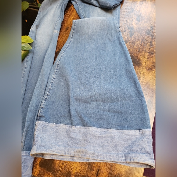 Free People 25x36 TALL custom, high rise, mid wash, bell bottoms, vintage, - Picture 11 of 14